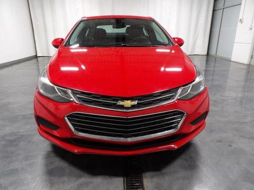 Red 2017 Chevrolet Cruze LT