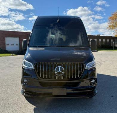 2022 Mercedes-Benz Sprinter 2500 144 WB Standard Roof Passenger