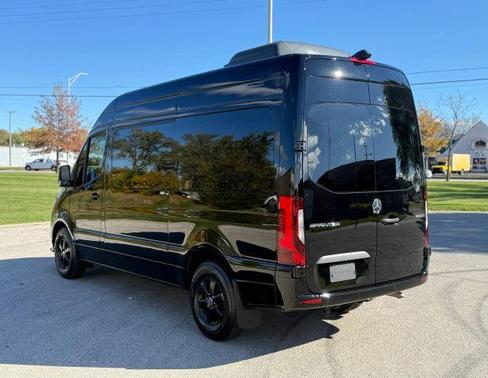 2022 Mercedes-Benz Sprinter 2500 144 WB Standard Roof Passenger