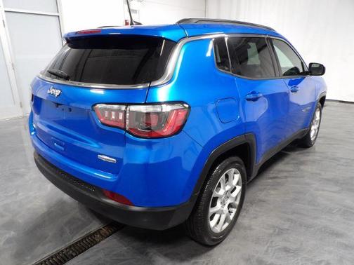 2024 Jeep Compass Latitude Lux
