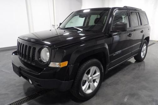 Photo 5 of 18 of 2016 Jeep Patriot Latitude
