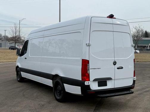 2021 Mercedes-Benz Sprinter 2500 HIGH ROOF W/170 WB