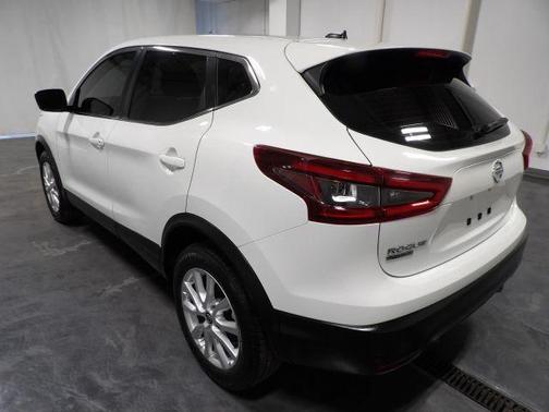 2022 Nissan Rogue Sport S