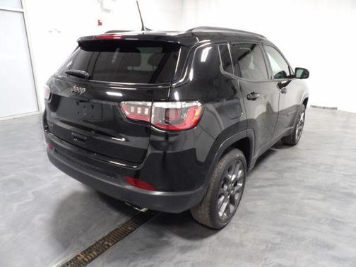 2021 Jeep Compass 80th Special Edition