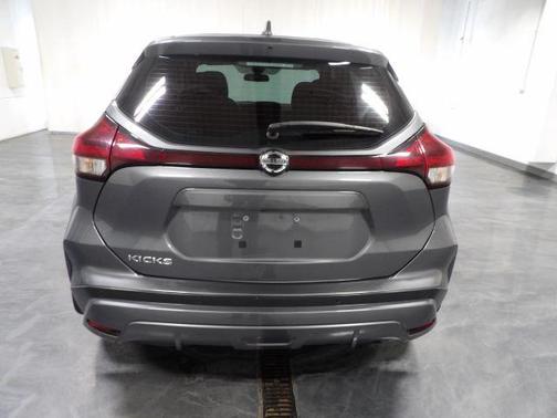 2021 Nissan Kicks S