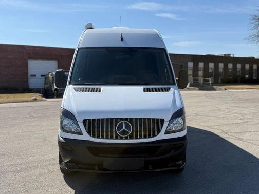2011 Mercedes-Benz Sprinter HIGH ROOF W/170 WB