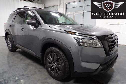 2024 Nissan Pathfinder SV