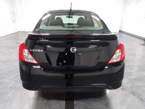 2019 Nissan Versa 1.6 S+