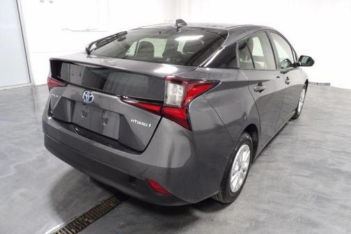 2022 Toyota Prius LE