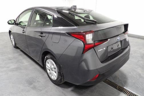 2022 Toyota Prius LE