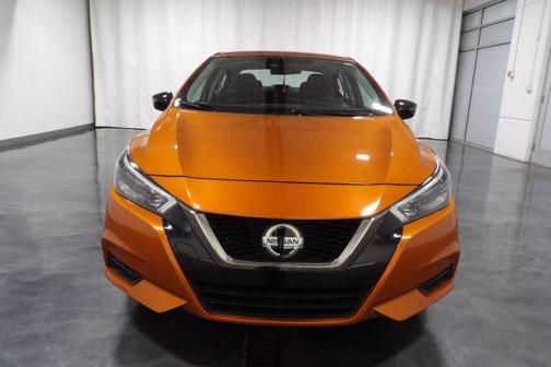 2022 Nissan Versa 1.6 SR