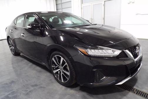 2023 Nissan Maxima SV