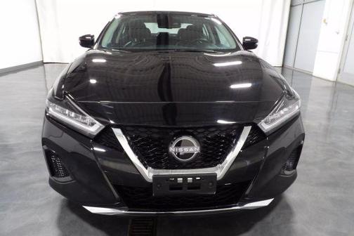 2023 Nissan Maxima SV
