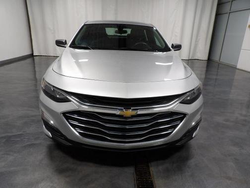 Silver 2020 Chevrolet Malibu 1FL