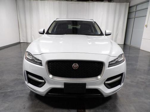 2018 Jaguar F-PACE 35t R-Sport