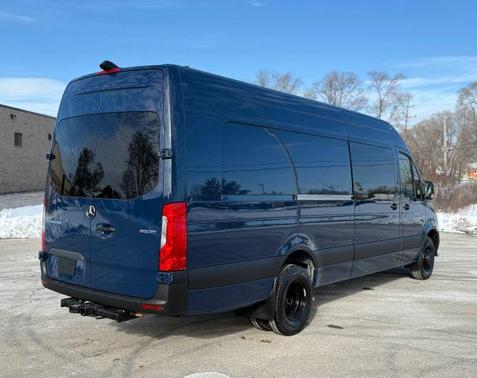 2022 Mercedes-Benz Sprinter 3500 170 WB High Roof Extended Cargo