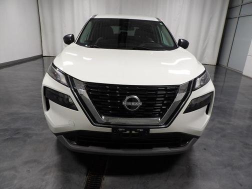 Glacier White 2022 Nissan Rogue S