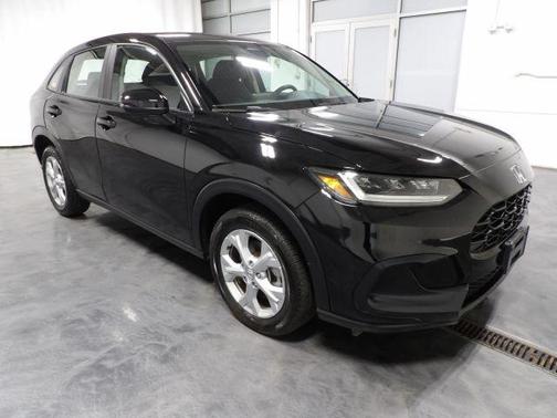 Black 2025 Honda HR-V LX