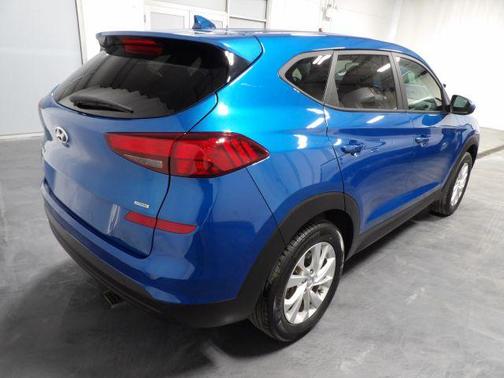 2021 Hyundai TUCSON SE
