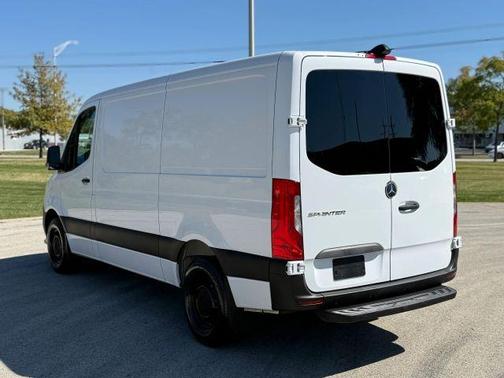 2023 Mercedes-Benz Sprinter 2500 ROOF W/144 WB