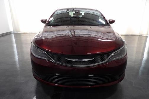 2016 Chrysler 200 LX