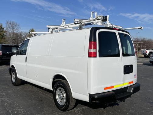 2016 Chevrolet Express 2500 Work Van