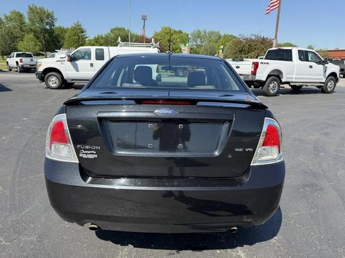Tuxedo Black Clearcoat Metallic 2009 Ford Fusion SE