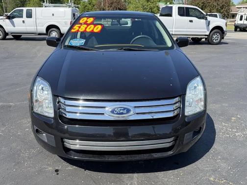 Tuxedo Black Clearcoat Metallic 2009 Ford Fusion SE
