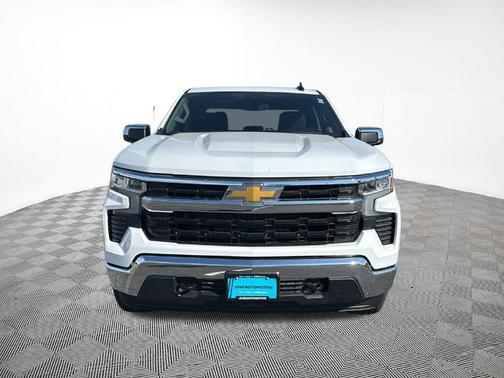 Summit White 2026 Chevrolet Silverado 1500 LT