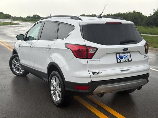 Oxford White 2019 Ford Escape SEL