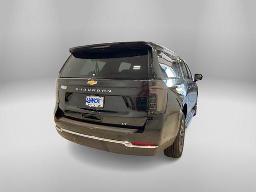 2025 Chevrolet Suburban LT