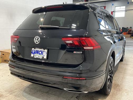 2021 Volkswagen Tiguan 2.0T SE R-Line Black