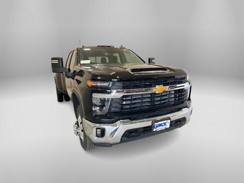 2025 Chevrolet Silverado 3500 LT