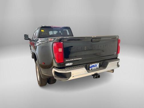 2025 Chevrolet Silverado 3500 LT