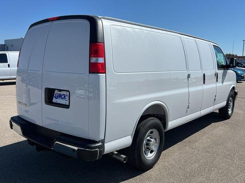 2025 Chevrolet Express 3500 Work Van