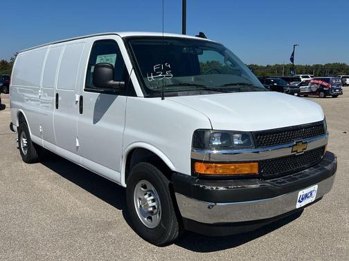 2025 Chevrolet Express 3500 Work Van