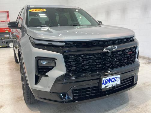 2025 Chevrolet Traverse RS