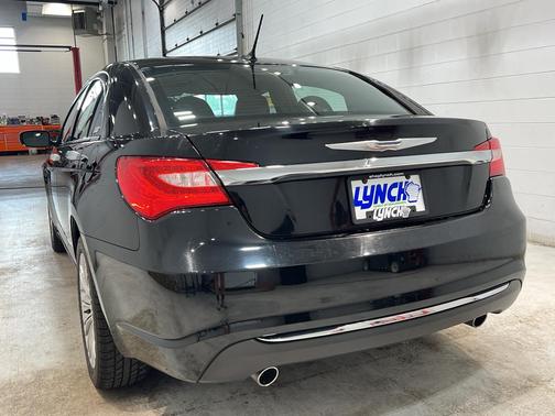 2012 Chrysler 200 Limited