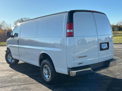 2018 Chevrolet Express 2500 Work Van