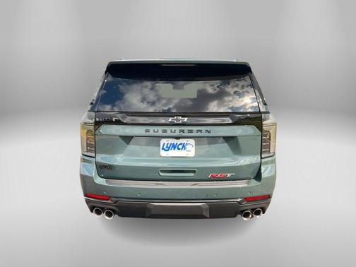 2025 Chevrolet Suburban RST