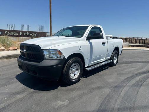 Bright White Clearcoat 2018 RAM 1500 Tradesman