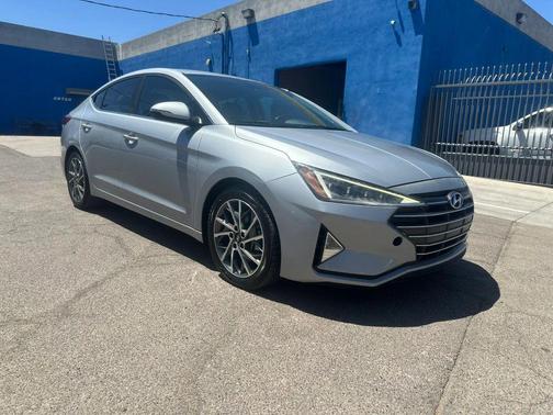 Stellar Silver 2020 Hyundai ELANTRA Limited