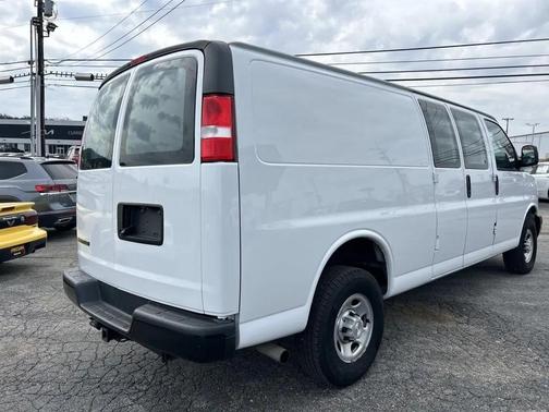 2022 Chevrolet Express 2500 RWD 2500 Extended Wheelbase WT