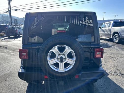 2021 Jeep Wrangler Sport S