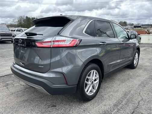 Carbonized Gray Metallic 2023 Ford Edge SEL