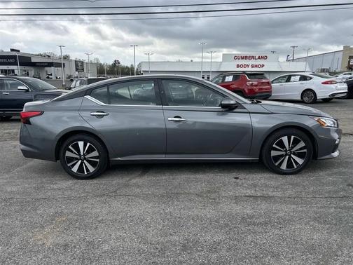 Gun Metallic 2022 Nissan Altima 2.5 SV