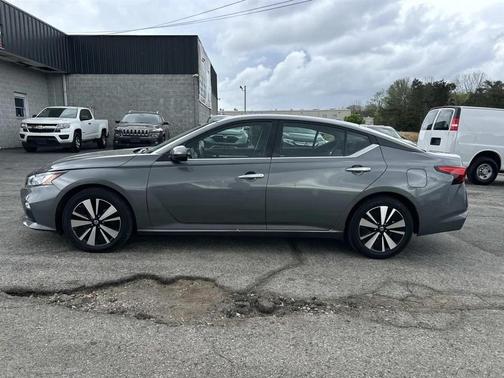 Gun Metallic 2022 Nissan Altima 2.5 SV