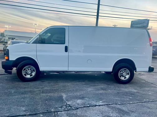 2017 Chevrolet Express 2500 Work Van