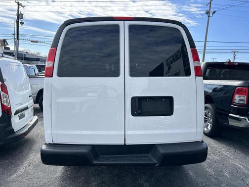 2017 Chevrolet Express 2500 Work Van
