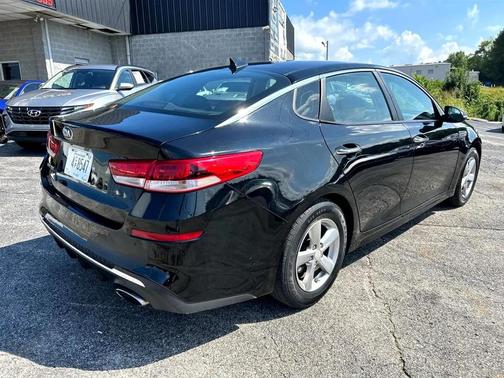 2019 Kia Optima LX